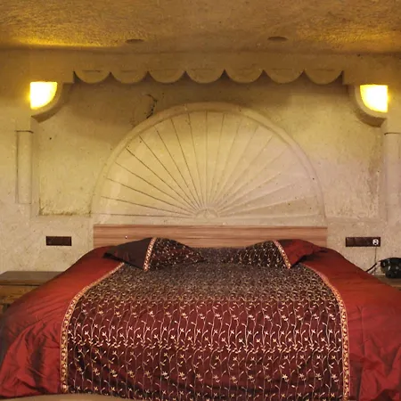 Dilek Tepesi Cave 3* Ayvali