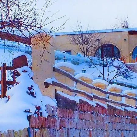 Dilek Tepesi Cave Hotel 3*