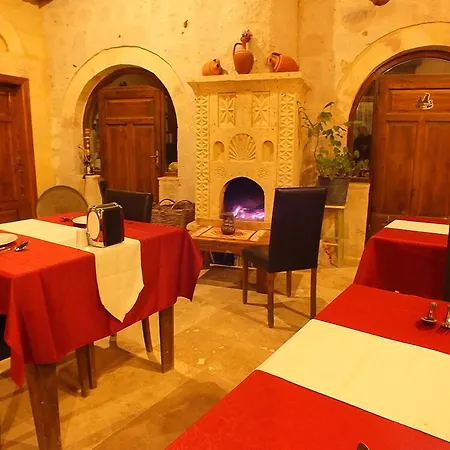 Dilek Tepesi Cave Hotel