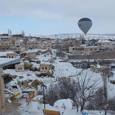 Dilek Tepesi Cave Hotel 3*