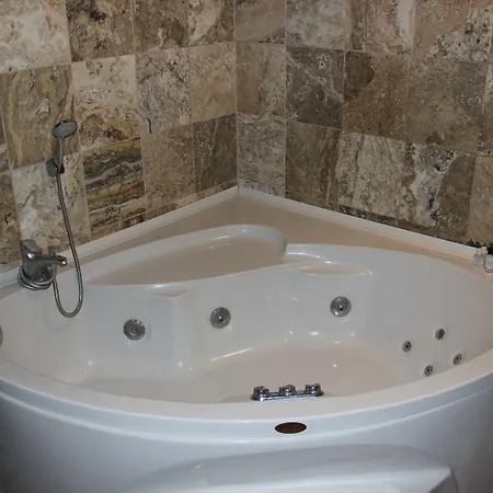 Dilek Tepesi Cave 3* Ayvali