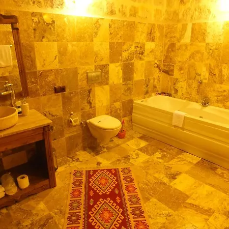 Dilek Tepesi Cave 3* Ayvali