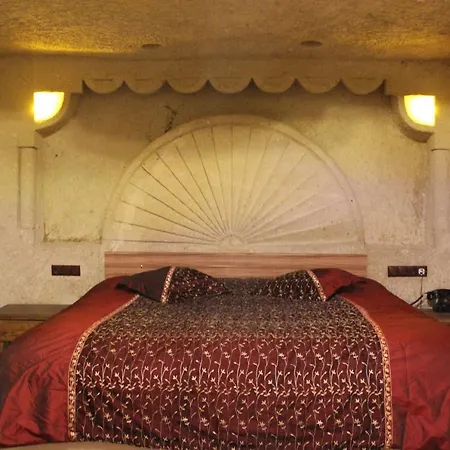 Dilek Tepesi Cave 3* Ayvali
