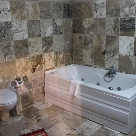 Hotel Dilek Tepesi Cave Ayvali