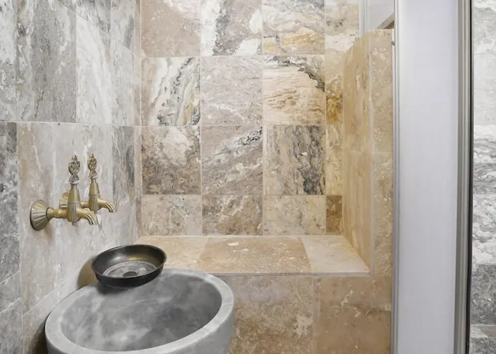 Dilek Tepesi Cave Отель