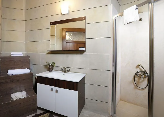 Dilek Tepesi Cave Hotel Ayvali